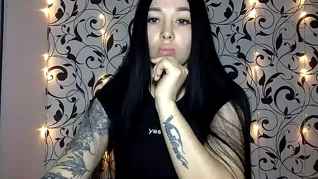 Ivelaa online show from 3, 11, 2025