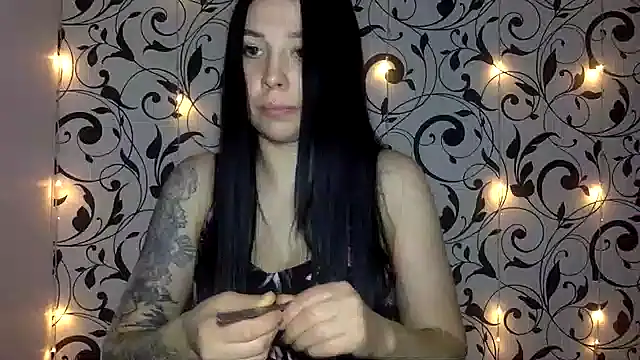 Ivelaa online show from 8, 11, 2025