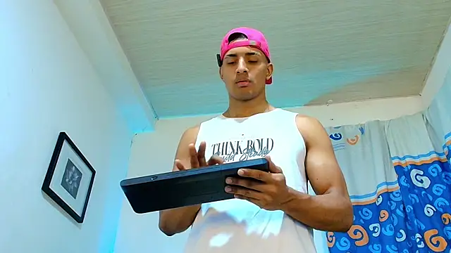 Snapshot of Smith_Fitness chatting on 13, 6, 2026 Smith Fitness online show from 13, 6, 2026