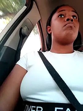 MoniqueMulberry online show from 28, 10, 2025