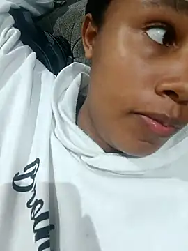 MoniqueMulberry online show from 15, 11, 2025