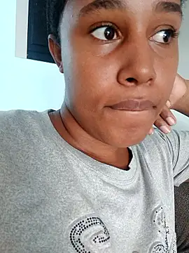 MoniqueMulberry online show from 1, 12, 2025