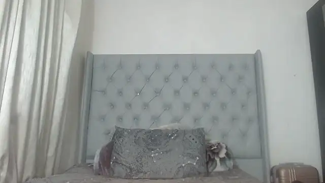 BeautyQueenX22 online show from 18, 6, 2026