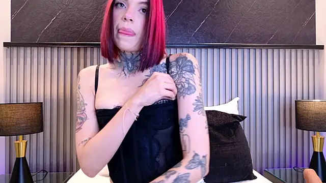 Snapshot of Meganreed_ chatting on 19, 5, 2026 Meganreed online show from 19, 5, 2026