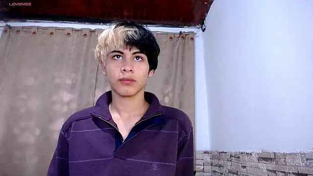 DaraKat18 online show from 15, 3, 2026