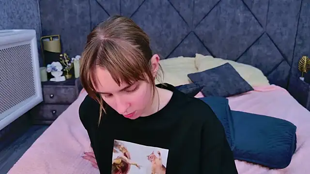 Beverly Gomes online show from 5, 10, 2025