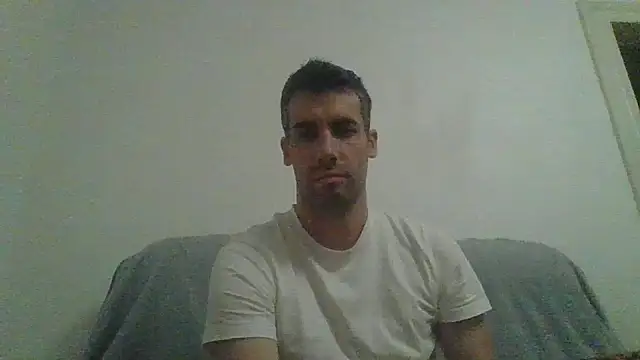 JulioIsHere4you online show from 25, 10, 2025