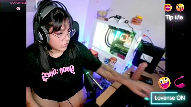 PinkDenial online show from 28, 11, 2025