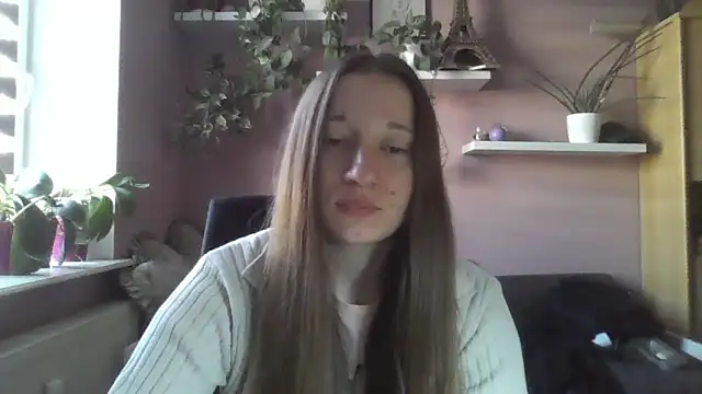 Snapshot of LindaPretty chatting on 14, 10, 2025 LindaPretty online show from 14, 10, 2025