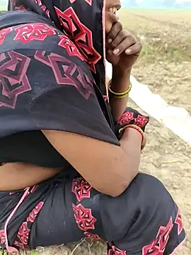 Snapshot of CUTE_BHABI_1 chatting on 4, 11, 2025 CUTE BHABI 1 online show from 4, 11, 2025