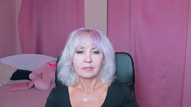 Snapshot of MissVall chatting on 17, 9, 2025 MissVall online show from 17, 9, 2025