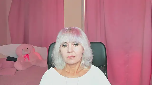 Snapshot of MissVall chatting on 18, 9, 2025 MissVall online show from 18, 9, 2025
