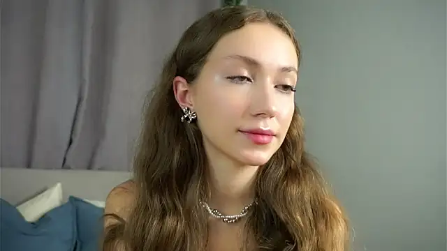 Snapshot of ZeniaBolich chatting on 16, 9, 2025 ZeniaBolich online show from 16, 9, 2025
