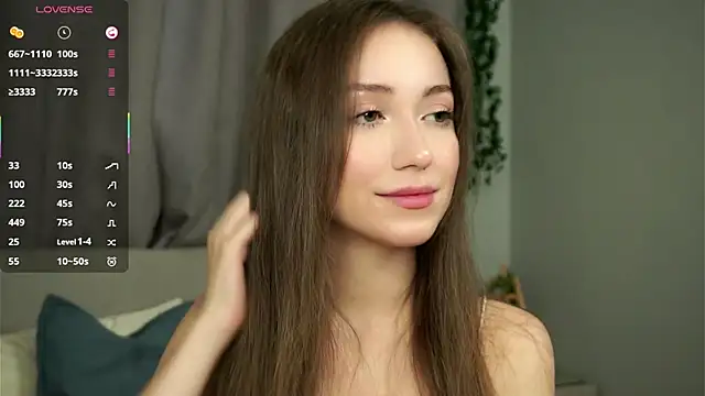 Snapshot of ZeniaBolich chatting on 28, 9, 2025 ZeniaBolich online show from 28, 9, 2025
