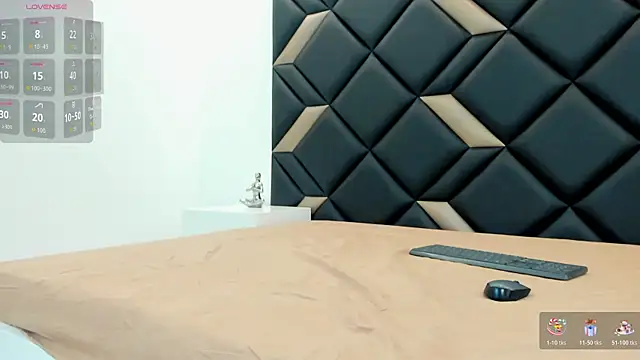 GeraldineSandoval online show from 4, 4, 2026