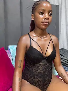 Littlebunny33 online show from 15, 4, 2026