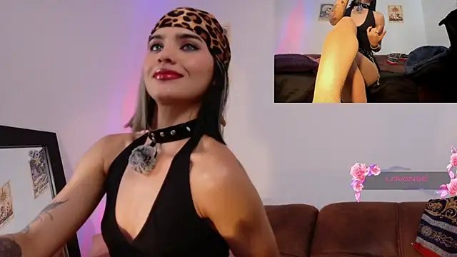 Snapshot of La_Diabla_111_ chatting on 22, 5, 2026 La Diabla 111 online show from 22, 5, 2026