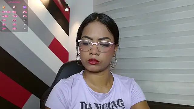 Chloe Brown3 online show from 8, 9, 2025