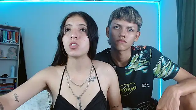 Snapshot of Lucy_y_Jacob chatting on 10, 9, 2025 Lucy y Jacob online show from 10, 9, 2025