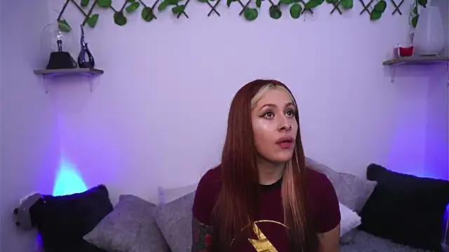 SophiieCumsx online show from 18, 9, 2025