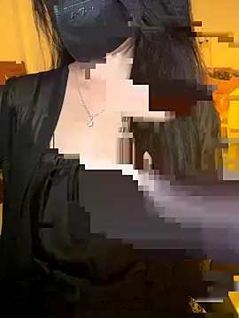 Snapshot of Ngoc_Quynh_18 chatting on 8, 10, 2025 Ngoc Quynh 18 online show from 8, 10, 2025