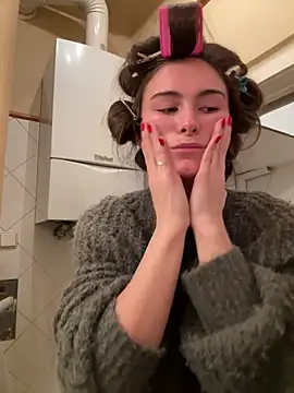 SophiiaStarr online show from 15, 2, 2026