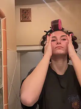 SophiiaStarr online show from 28, 2, 2026