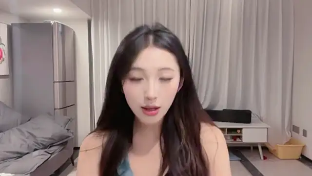 Snapshot of ZhaoZhao-ZM chatting on 25, 9, 2025 ZhaoZhao-ZM online show from 25, 9, 2025
