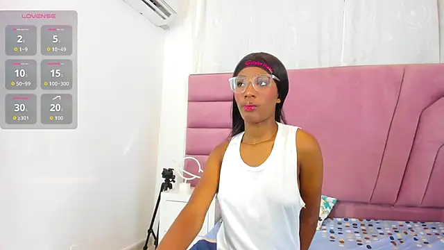 MarianRosse online show from 12, 11, 2025