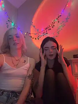 Snapshot of fairy420 chatting on 13, 9, 2025 fairy420 online show from 13, 9, 2025