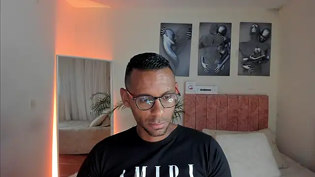 Snapshot of KingEdward_ chatting on 2, 10, 2025 KingEdward online show from 2, 10, 2025