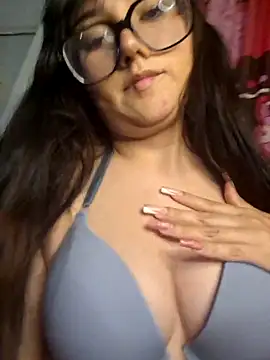 Snapshot of Delycom chatting on 19, 9, 2025 Delycom online show from 19, 9, 2025