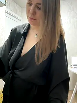 Risky-Flower online show from 26, 9, 2025