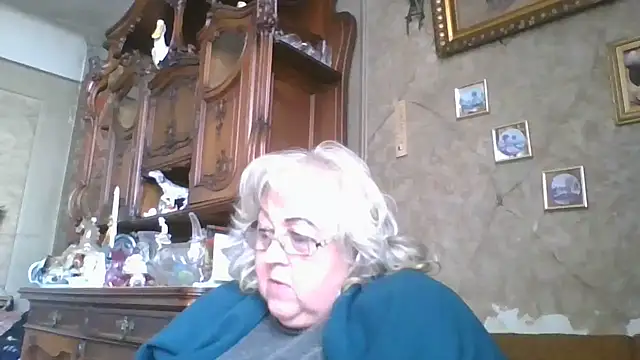 Lala-Love56 online show from 13, 10, 2025