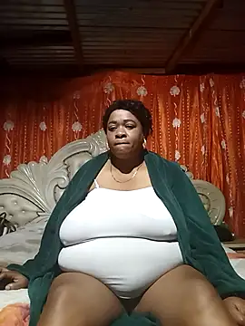 BUSTY QUEEEN online show from 16, 10, 2025