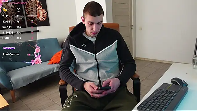 Ryan Dozer online show from 11, 4, 2026