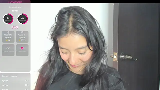 Snapshot of charlottekiss99 chatting on 12, 6, 2026 charlottekiss99 online show from 12, 6, 2026