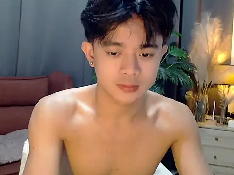 Snapshot of NautyBoyBrazeen_143 chatting on 23, 4, 2026 NautyBoyBrazeen 143 online show from 23, 4, 2026