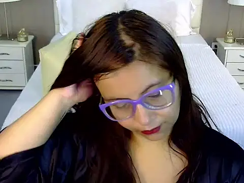 Snapshot of Amber_Rouge_ chatting on 27, 9, 2025 Amber Rouge online show from 27, 9, 2025