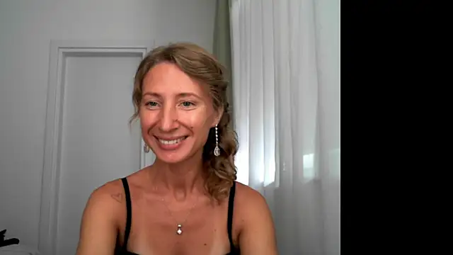 Snapshot of Paevoa chatting on 5, 10, 2025 Paevoa online show from 5, 10, 2025