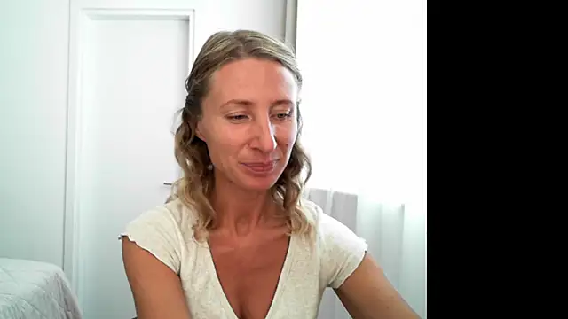 Snapshot of Paevoa chatting on 14, 10, 2025 Paevoa online show from 14, 10, 2025