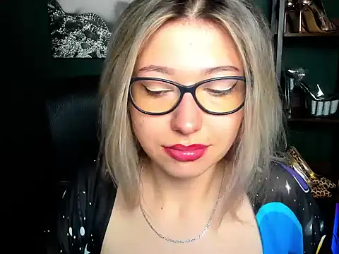 Snapshot of loveHeidi chatting on 30, 7, 2026 loveHeidi online show from 30, 7, 2026