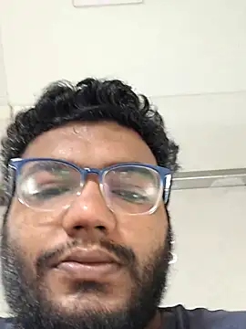 Snapshot of zainshaik1010 chatting on 17, 9, 2025 zainshaik1010 online show from 17, 9, 2025