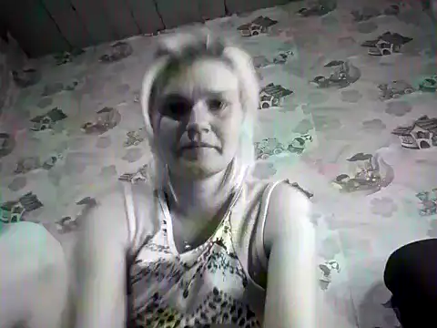 SaraSnow  online show from 12, 2, 2026