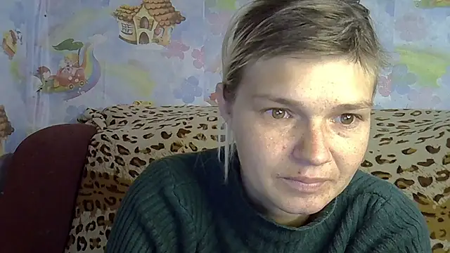 SaraSnow  online show from 30, 4, 2026