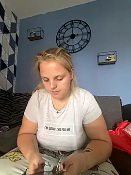 Snapshot of Dolliejayxx chatting on 23, 10, 2025 Dolliejayxx online show from 23, 10, 2025