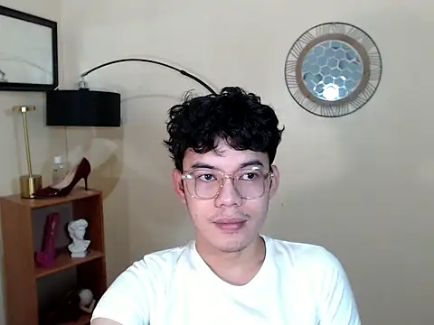 Snapshot of keirflorianxx chatting on 19, 9, 2025 keirflorianxx online show from 19, 9, 2025