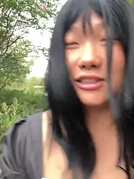 Fengbaby-555 online show from 17, 9, 2025