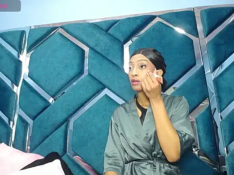 Lea Sweetly online show from 29, 10, 2025