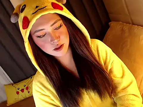 yourdevilsweettsx online show from 24, 3, 2026